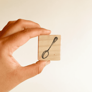 Timbre · Cuchara grabado antiguo